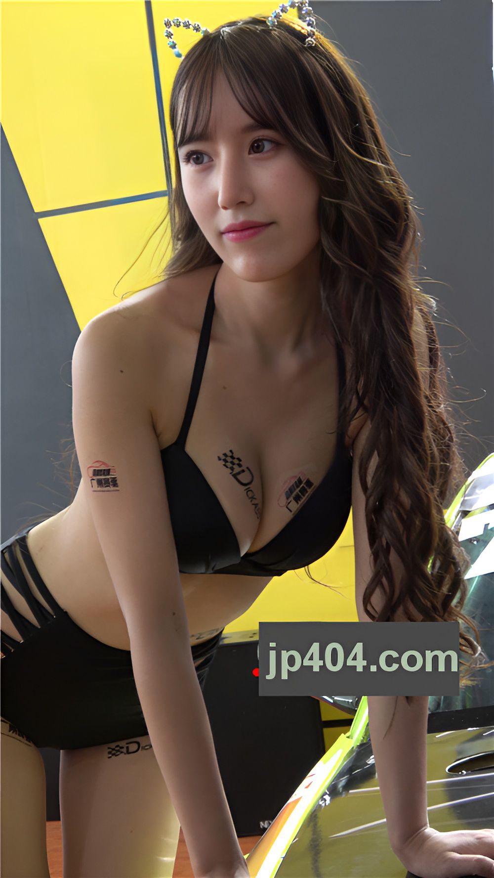 性感的长腿比基尼车模小姐姐[5.95G/MP4]